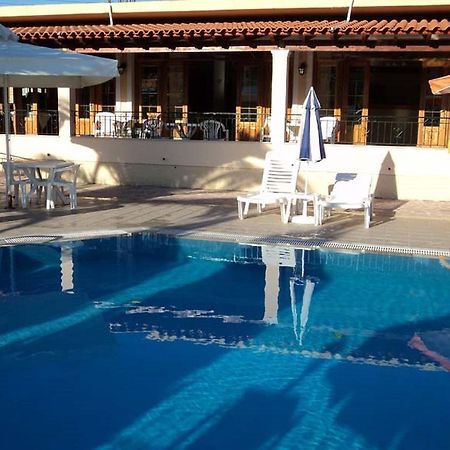 Faethon Aparthotel Karousadhes  Cameră foto